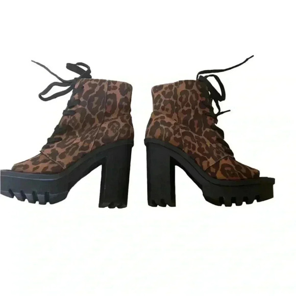 Jessica Simpson Leopard  Print Lizzah Peep-Toe Lug-Sole Bootie SZ 7M - Picture 6 of 11